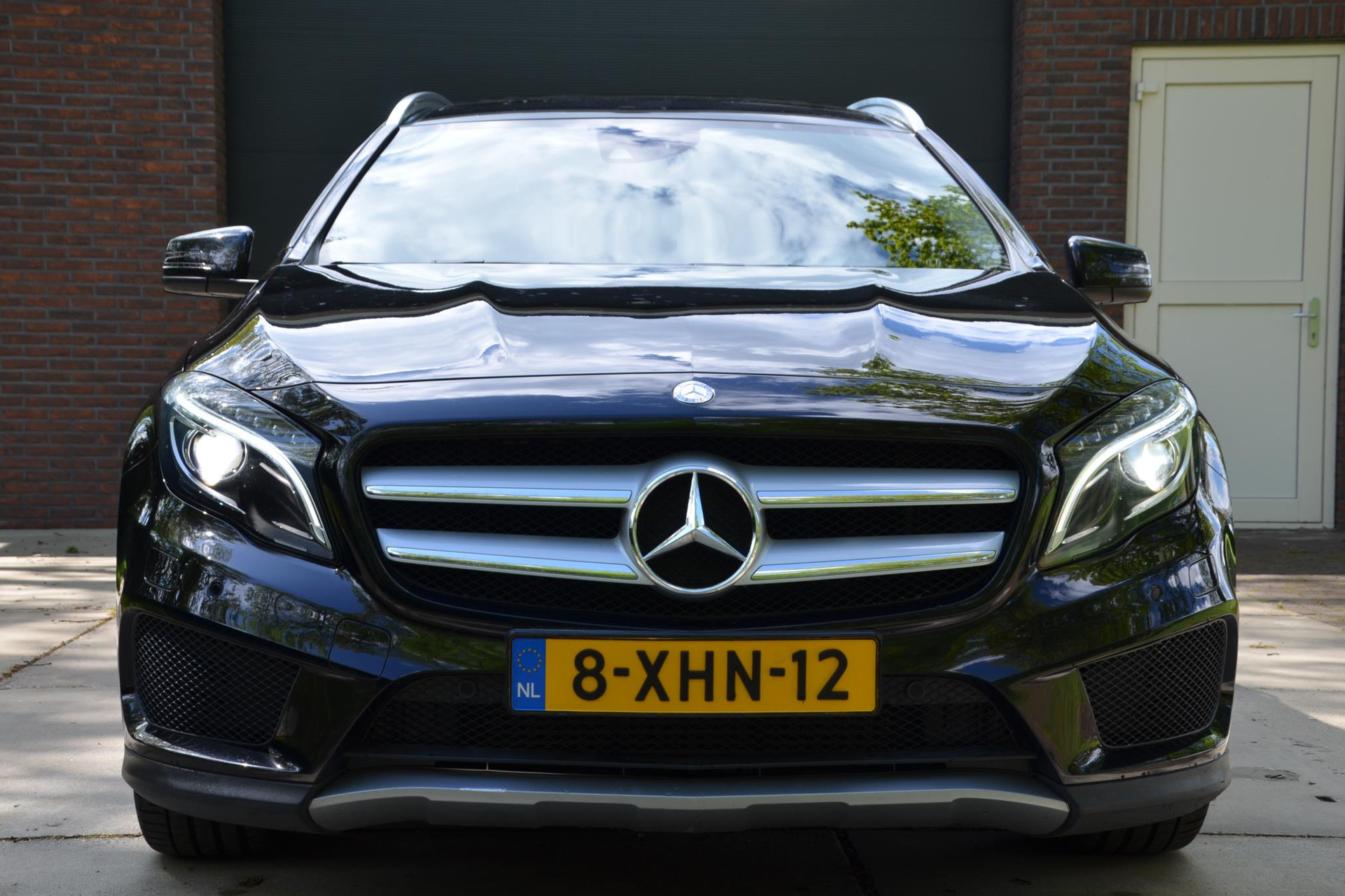 38168643-1.jpg